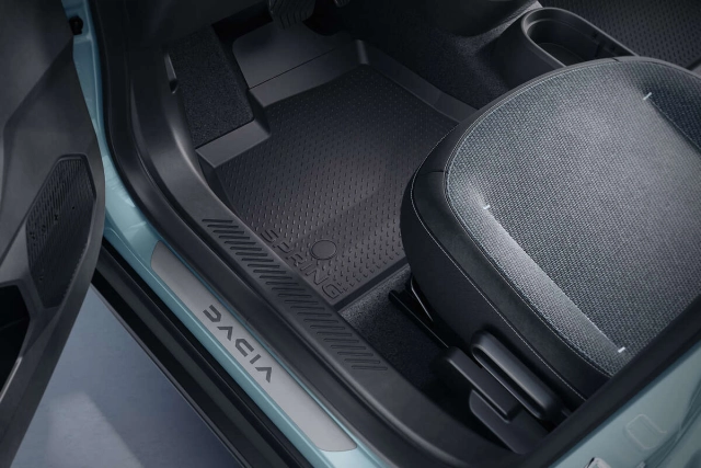 DACIA – Seuils de porte - DACIA STRIKER