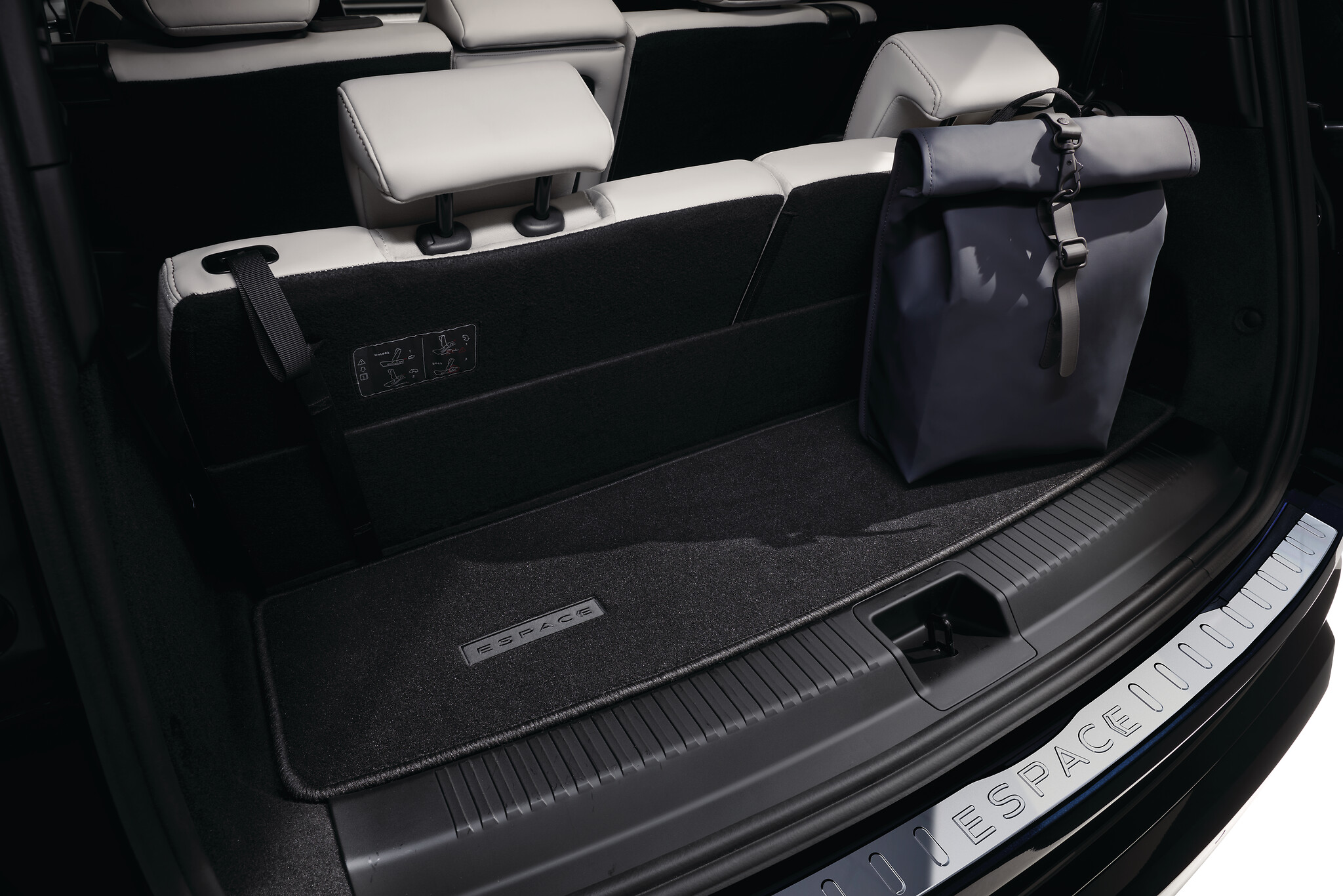Tapis de coffre Espace E-Tech full hybrid - RENAULT – réf. 849P77231R