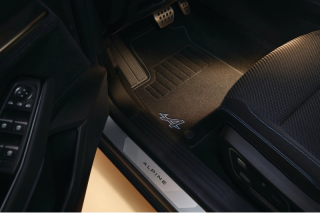 RENAULT – Tapis de sol textile esprit Alpine Lot de 4 (AV+AR) - RENAULT Espace E-Tech full hybrid