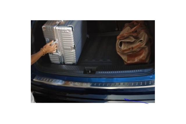 RENAULT – Seuil de protection de coffre Espace E-Tech full hybrid - RENAULT - RENAULT