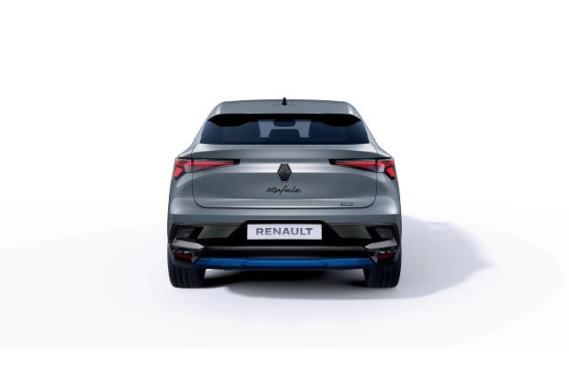 RENAULT – Insert de bas de bouclier arrière - RENAULT RAFALE