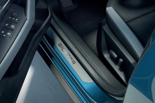 DACIA – Seuils de portes avant DACIA BIGSTER 2025