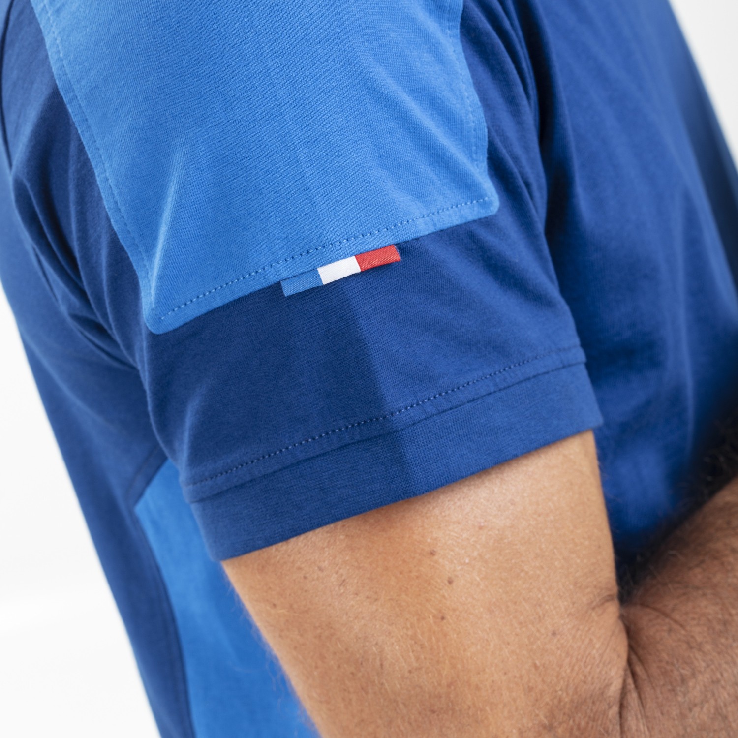 CARSPIRIT T-Shirt Homme Voiture, Alpine A110 Bleue; 100% Coton, Coupe  Moderne (S) : : Mode