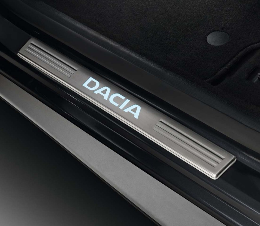 Biotto Protection de seuil de porte chromée 4 portes en acier inoxydable compatible avec Dacia Logan MCV à partir de 2014