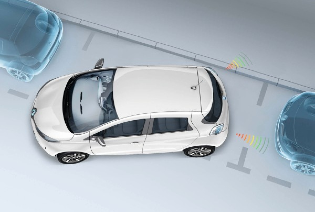 AIDE AU STATIONEMENT - RENAULT ZOE Renault